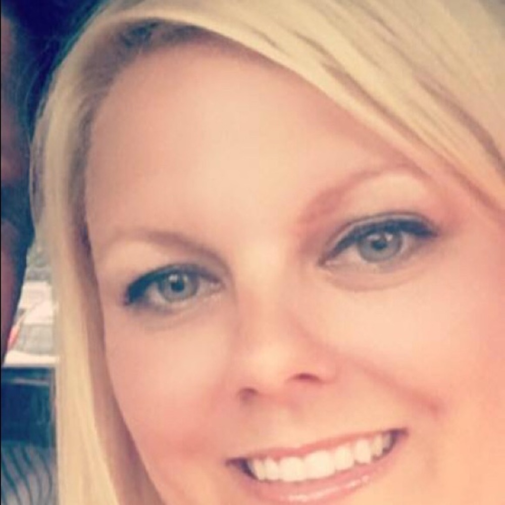 Meet your Posher, Jennette